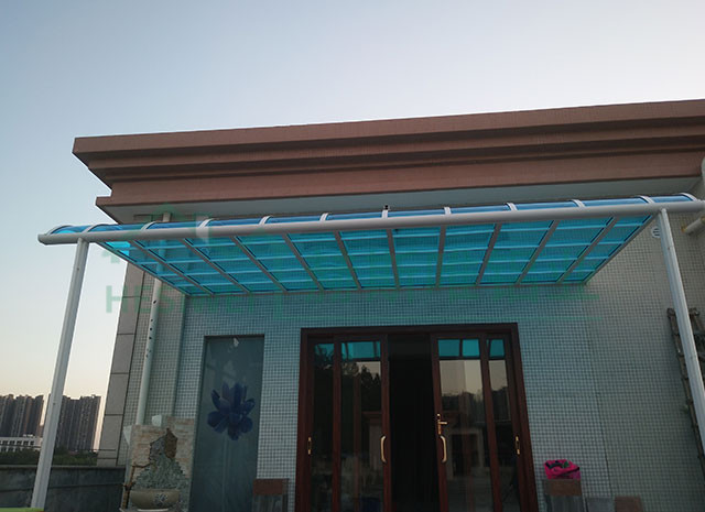 廣州白云區(qū)同和天健廣場(chǎng)創(chuàng)意園雨棚一棟陳女士