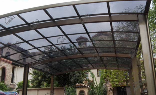 ?？诟涣τ? 何先生