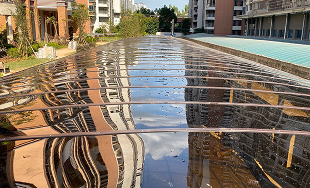 小區(qū)停車場入口車棚案例